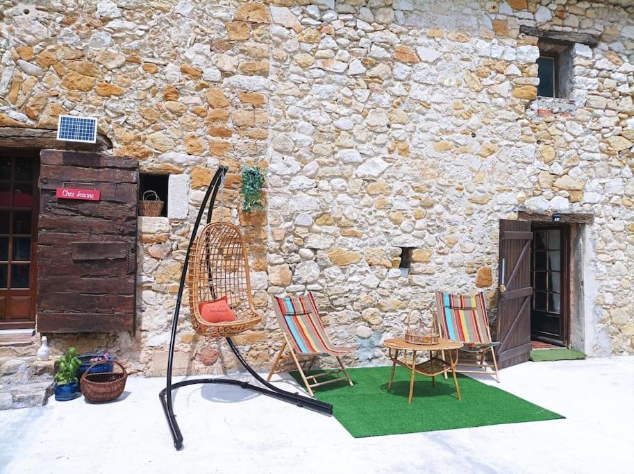 Maison De Caractere En Pierre Trigance Extérieur photo